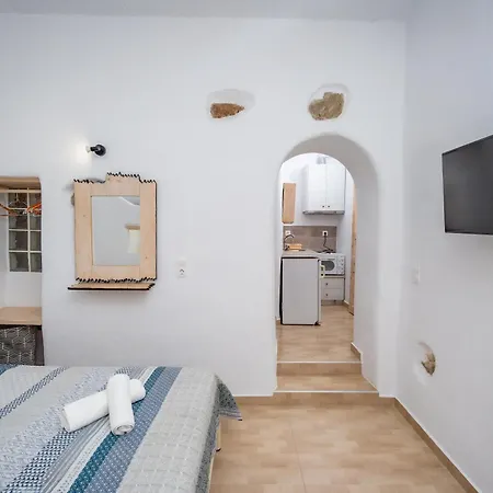 Feel The Serenity 2 Galini (Naxos)